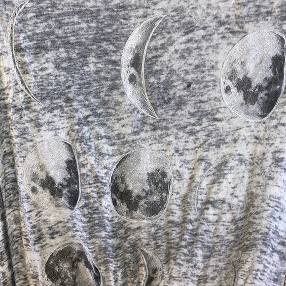 Distressed Moon Phases Tee - Picture 4 of 5